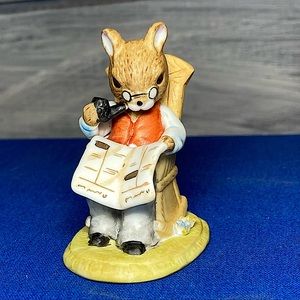 VNTG 1976 ENESCO E-8713 PAPPA MOUSE READING THE PAPER